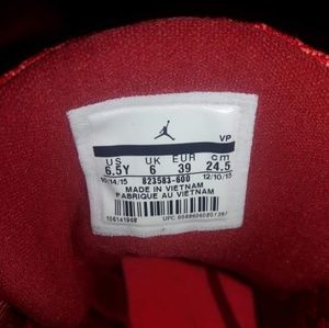 Red horizon Jordans size 6.5 Y